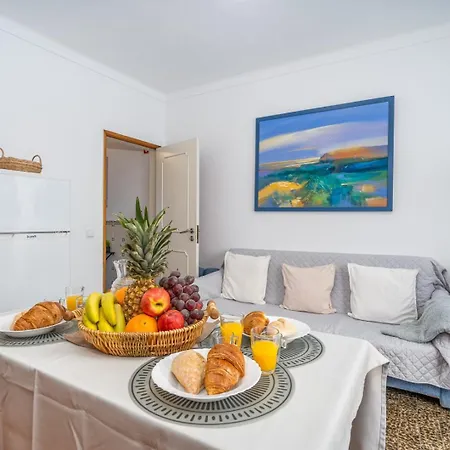 Δωμάτια σε οικογενειακή κατοικία House Lagoon *