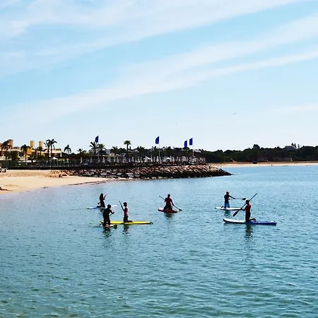 House Lagoon * ألفور