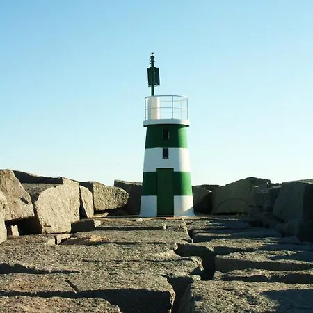 House Lagoon ホームステイ アルヴォル